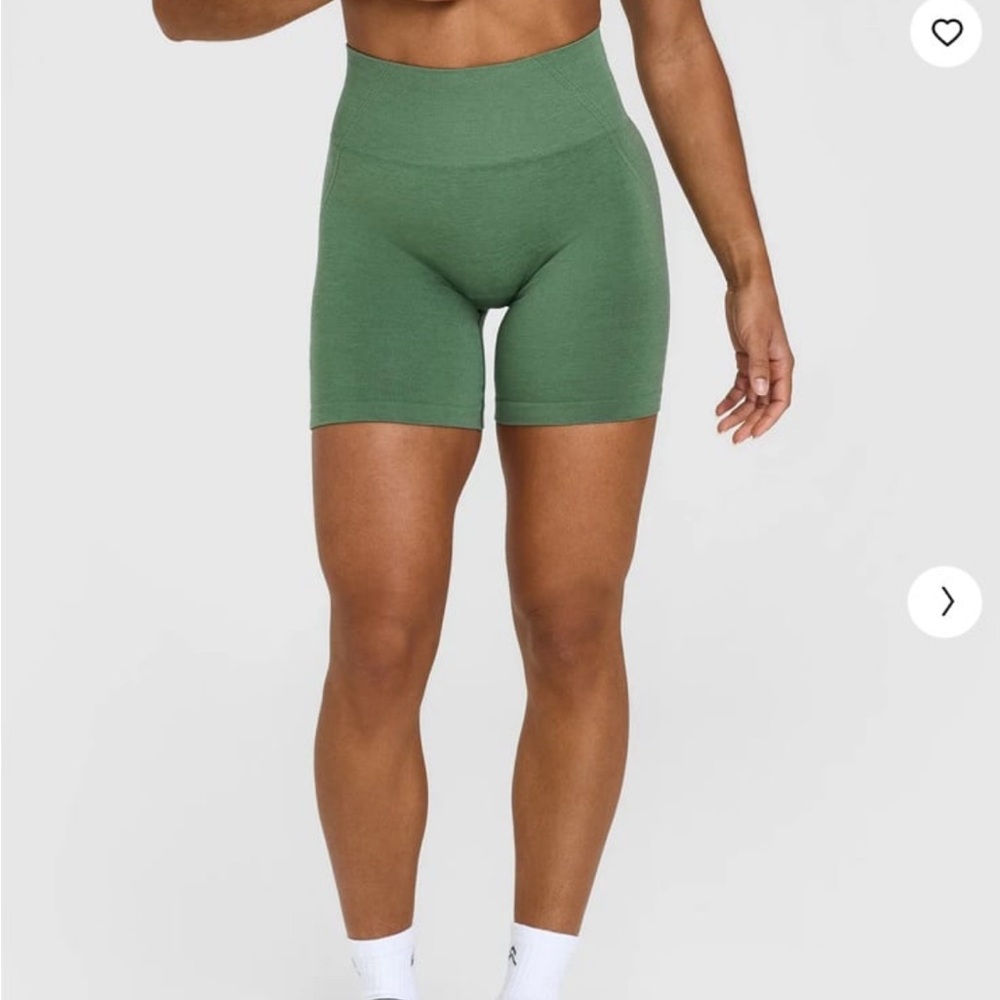 NWT Oner active effortless short forest green size small